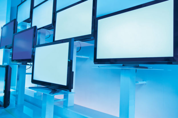 高世代產線壓境，8.6 代線產能爬坡加劇競爭，小世代 LCD 產線面臨加速收斂壓力