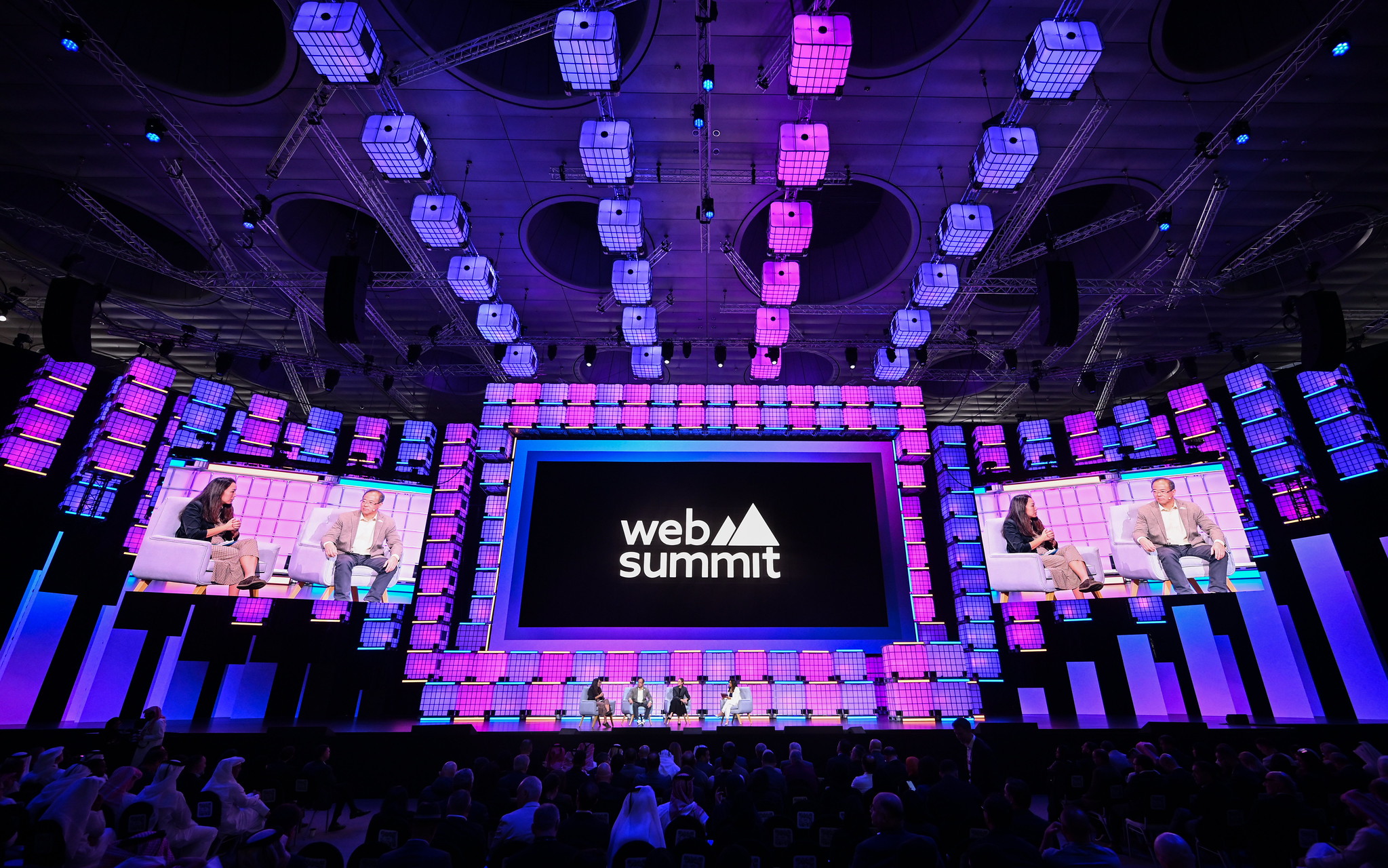 Speakers, from left, Bedy Yang, Managing Partner, 500 Global; Thomas G. Tsao, Chairman and Co-founder, Gobi Partners; Dana Settle, Founding Partner, Greycroft; and Zainab Fattah, Middle East Business Correspondent, Bloomberg News, on Centre stage